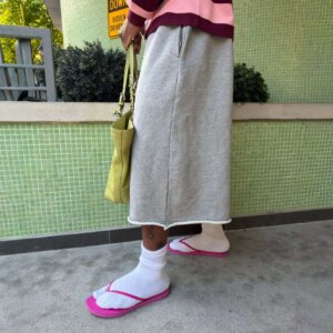 Unisex Camo Wide Leg Capri Pants Elastic Waist Raw Edge Pocket Loose Trousers Hip Hop Streetwear Daily Casual Mid Calf Bottoms