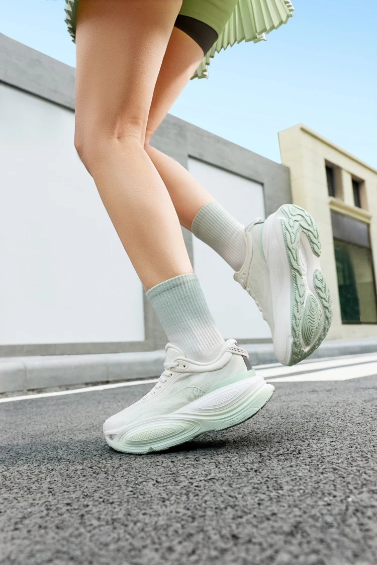 361 Degrees PopBlaze 6 Unisex Running Shoes New Lightweight Wear-resistant Comfortable Shock Absorb Sneakers Pantshoes 672622201