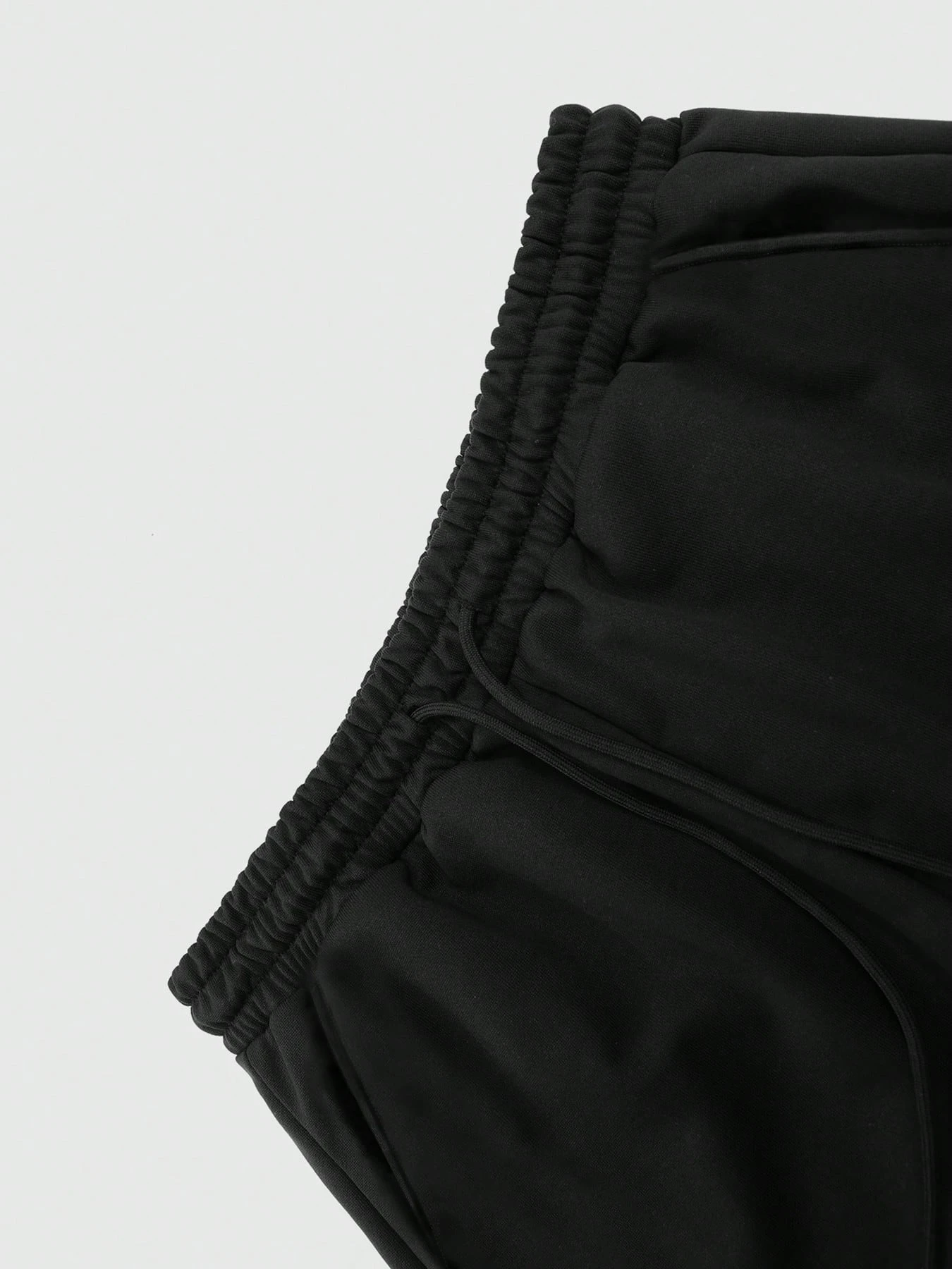 Cross-print straight-leg sweatpants with a loose fit. Unisex street style and casual style. Comfortable in all seasons. Cross-print straight-leg sweatpants with a loose fit. Unisex street style and casual style. Comfortable in all seasons.