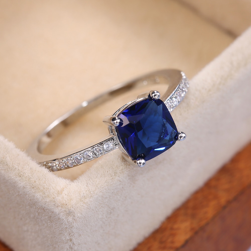 Square Stone Elegant Ring - Image 3